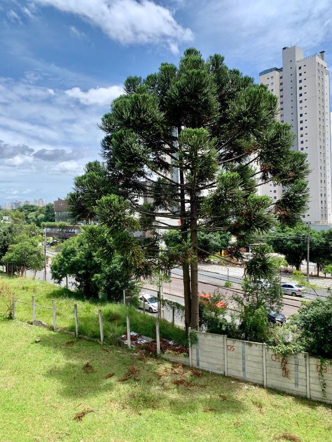 Encantador Suite: Vista Cidade e Cozinha Moderna no Bigorrilho Curitiba Exterior photo